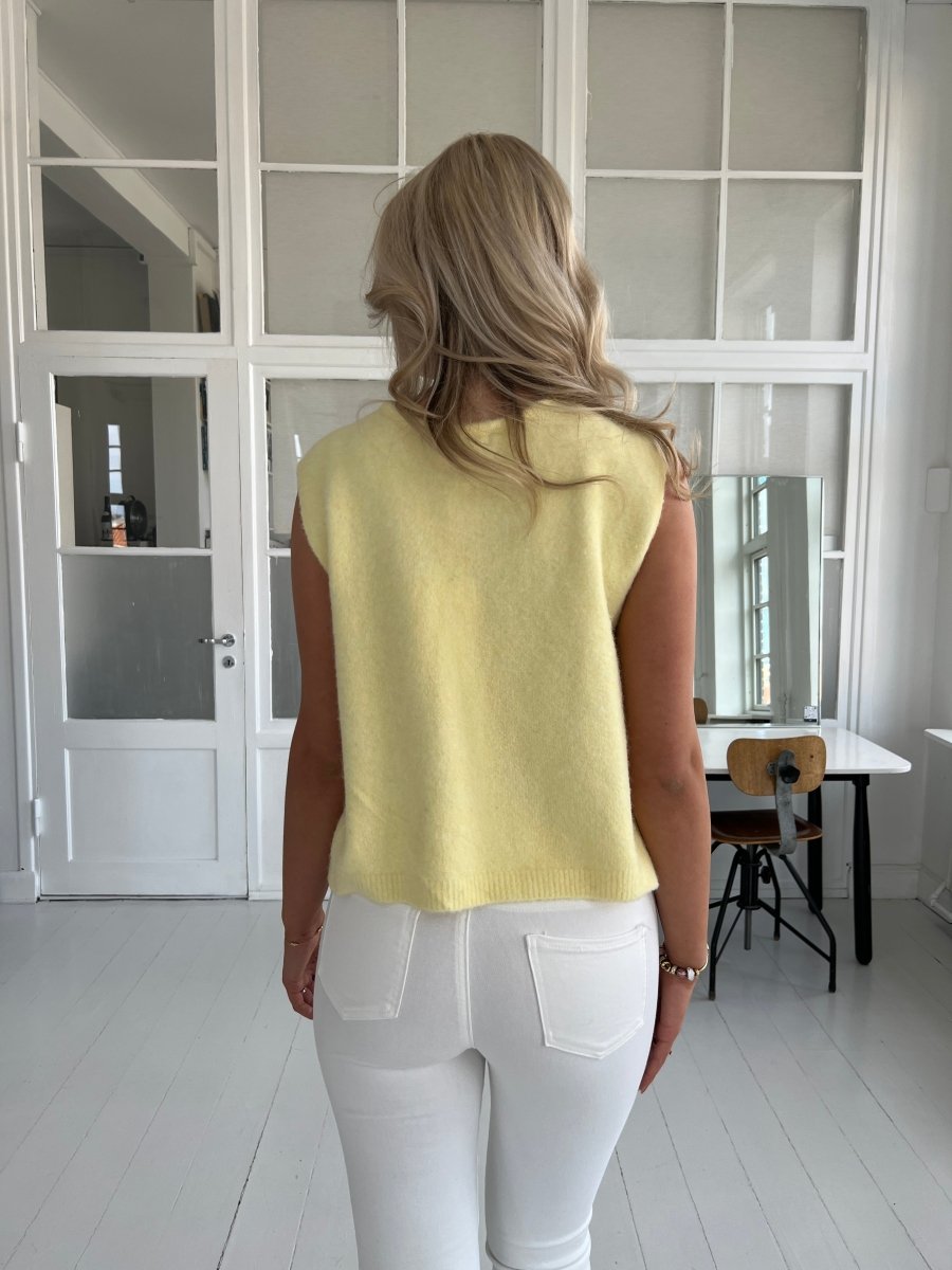 Azaka knit jaune vest - Aaberg DK