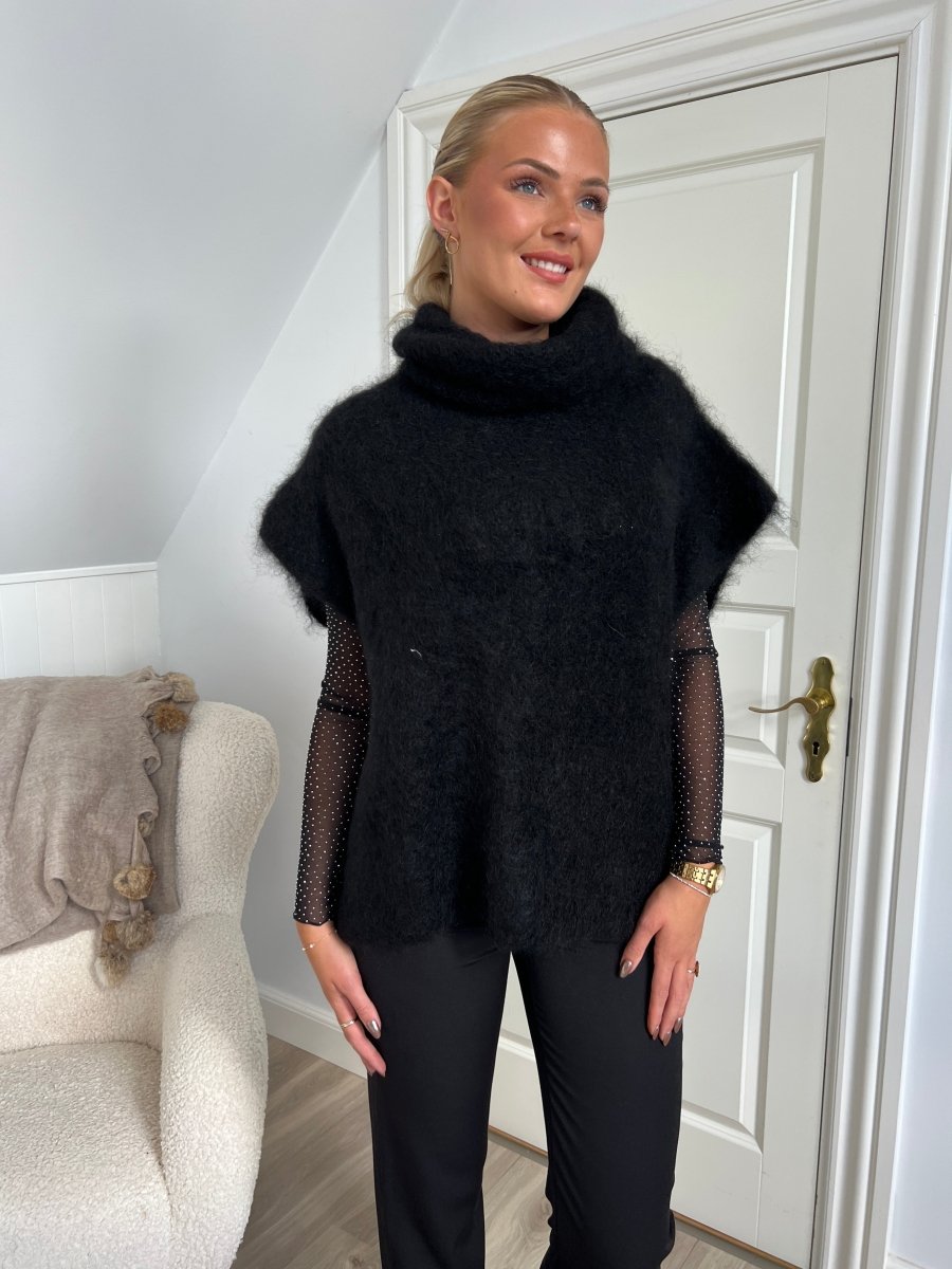 BCBJOERK rollneck vest - Black - Aaberg DK