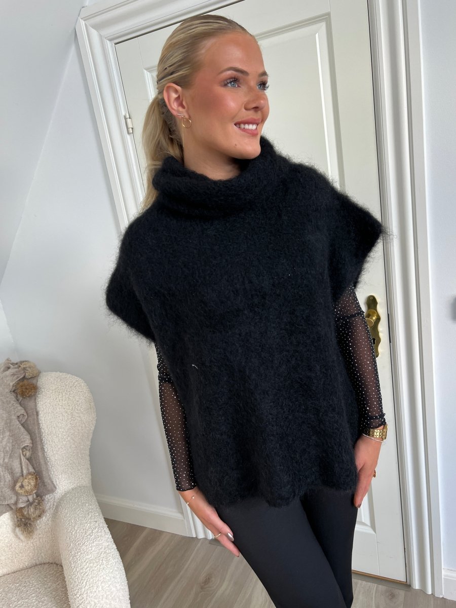 BCBJOERK rollneck vest - Black - Aaberg DK