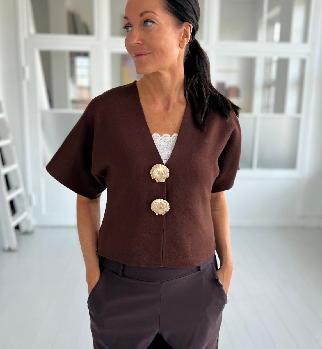 By Elsa dark brown vest - Aaberg DK