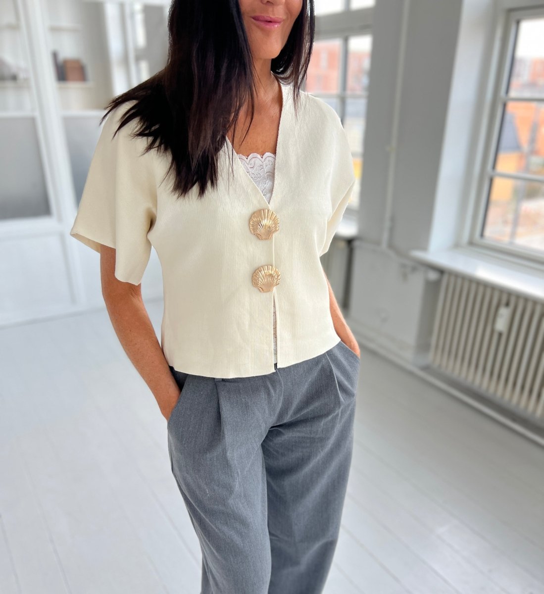 By Elsa light beige vest - Aaberg DK