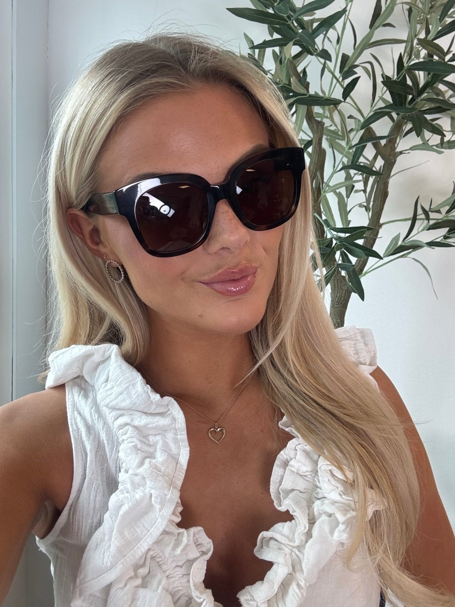 Chloe dark brown sunreader - Aaberg DK