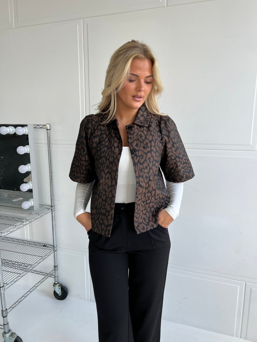 Continue - Skjorte - Astrid leo - Leo Brown - Aaberg DK