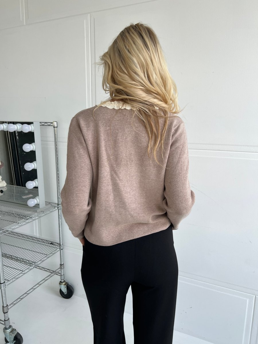 Exquiss cardigan with ruffles - Aaberg DK