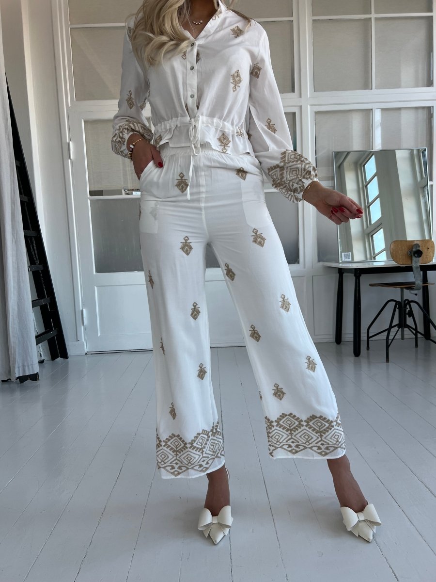 Exquiss White/gold pants - Aaberg DK