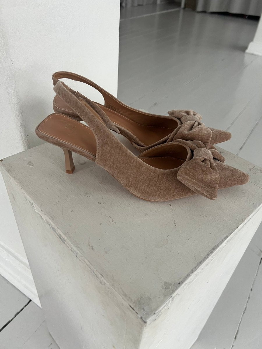 Gowin taupe bow heel - Aaberg DK