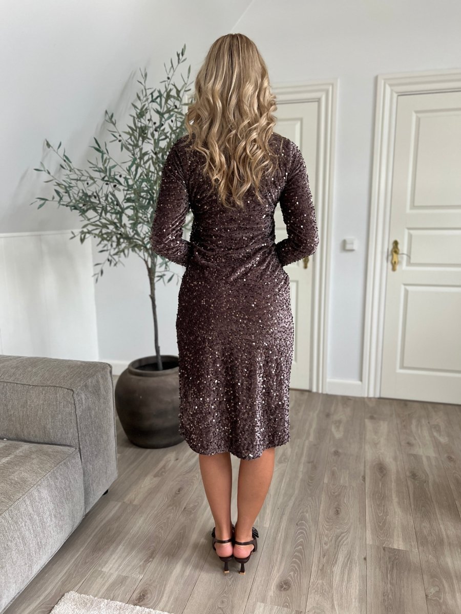 Issy muldvarp lang glimmer kjole - Aaberg DK