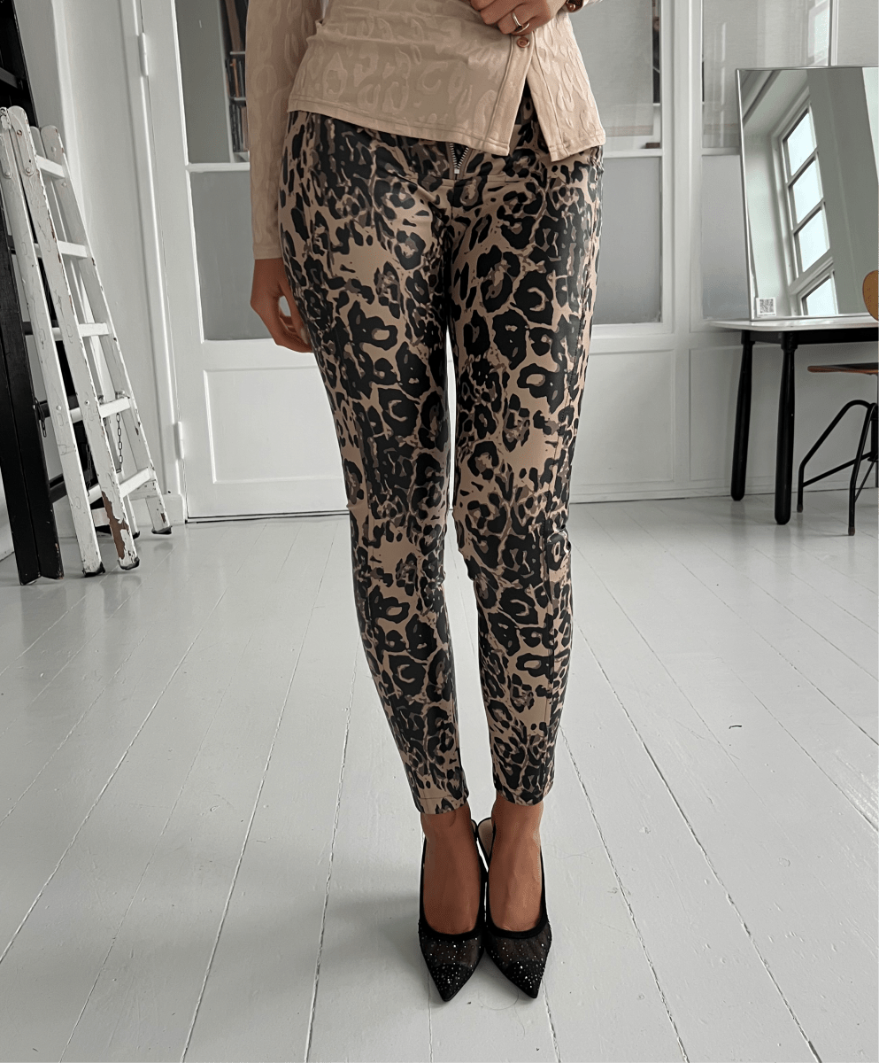 Its May leopard pants - Aaberg DK