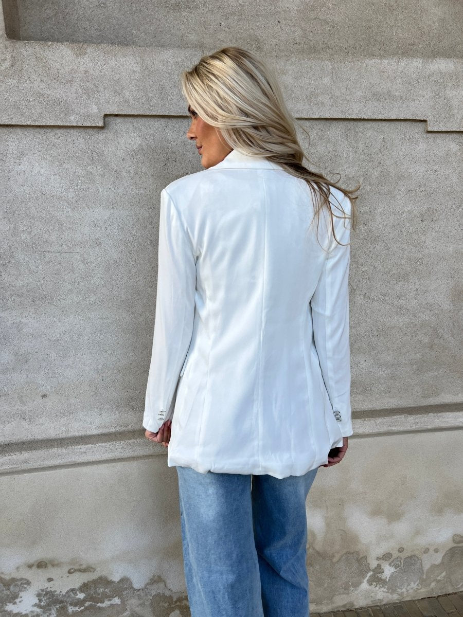 Its May white blazer - Aaberg DK
