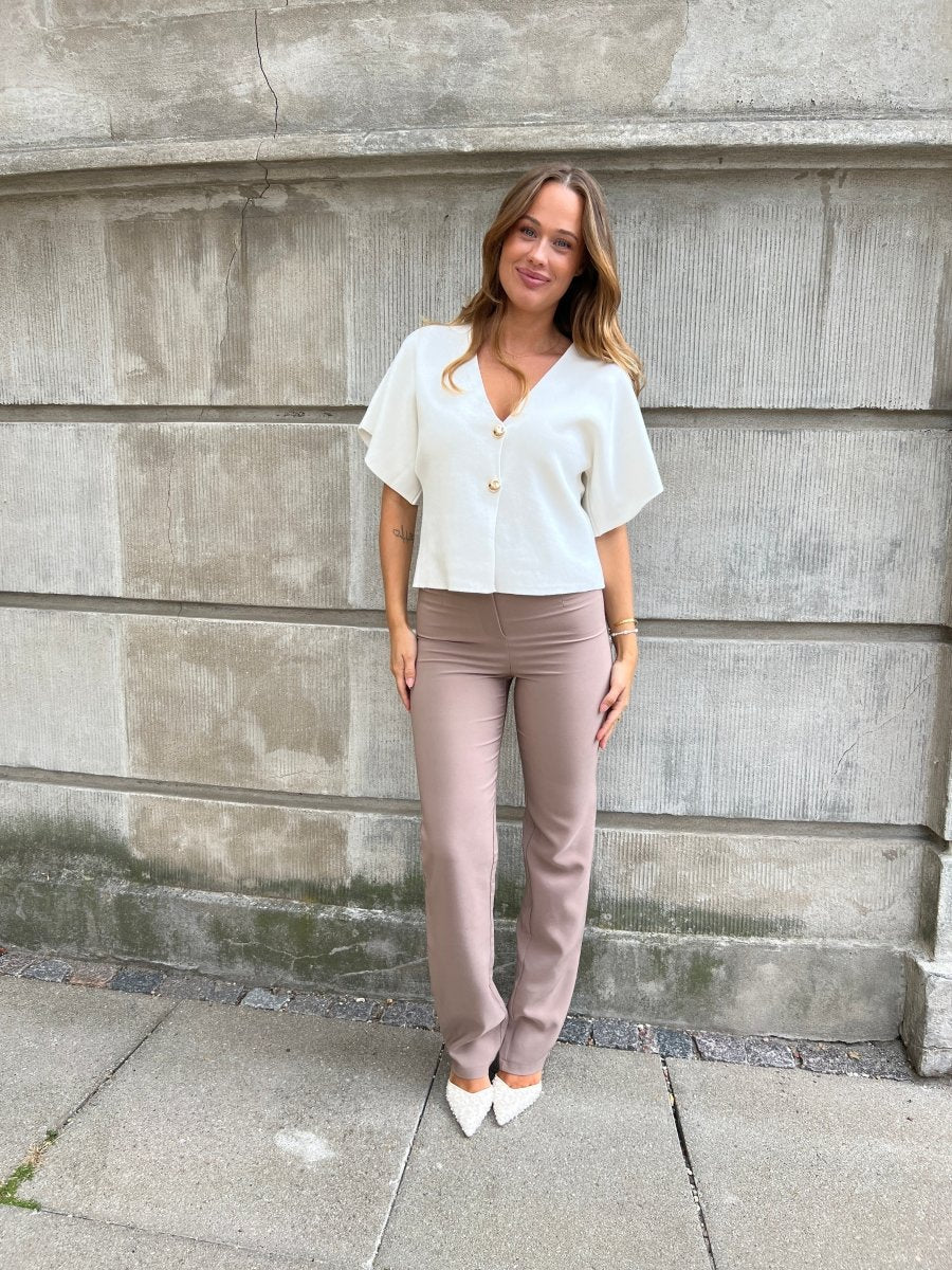 Its May white knit vest - Aaberg DK