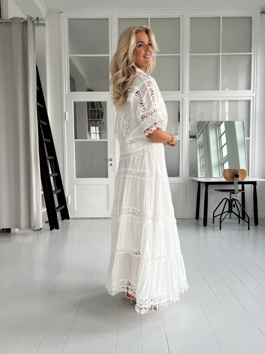 Liva white lace set - Aaberg DK