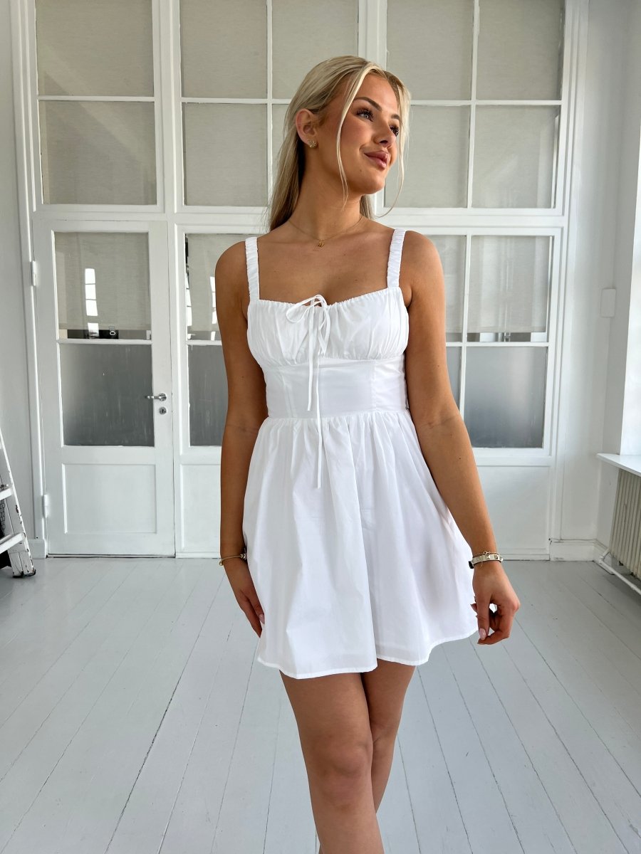 Lucce short white dress - Aaberg DK