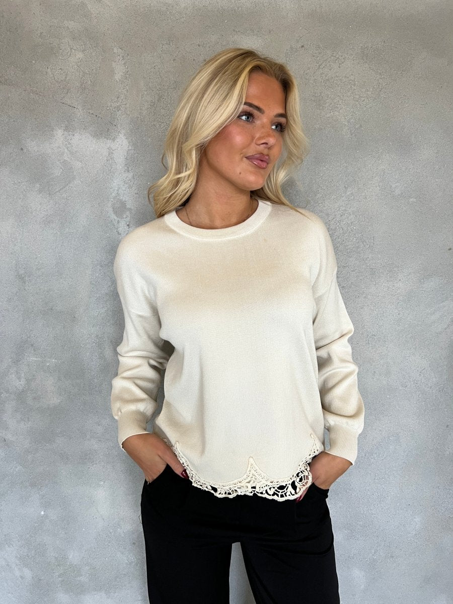 May beige knit - Aaberg DK