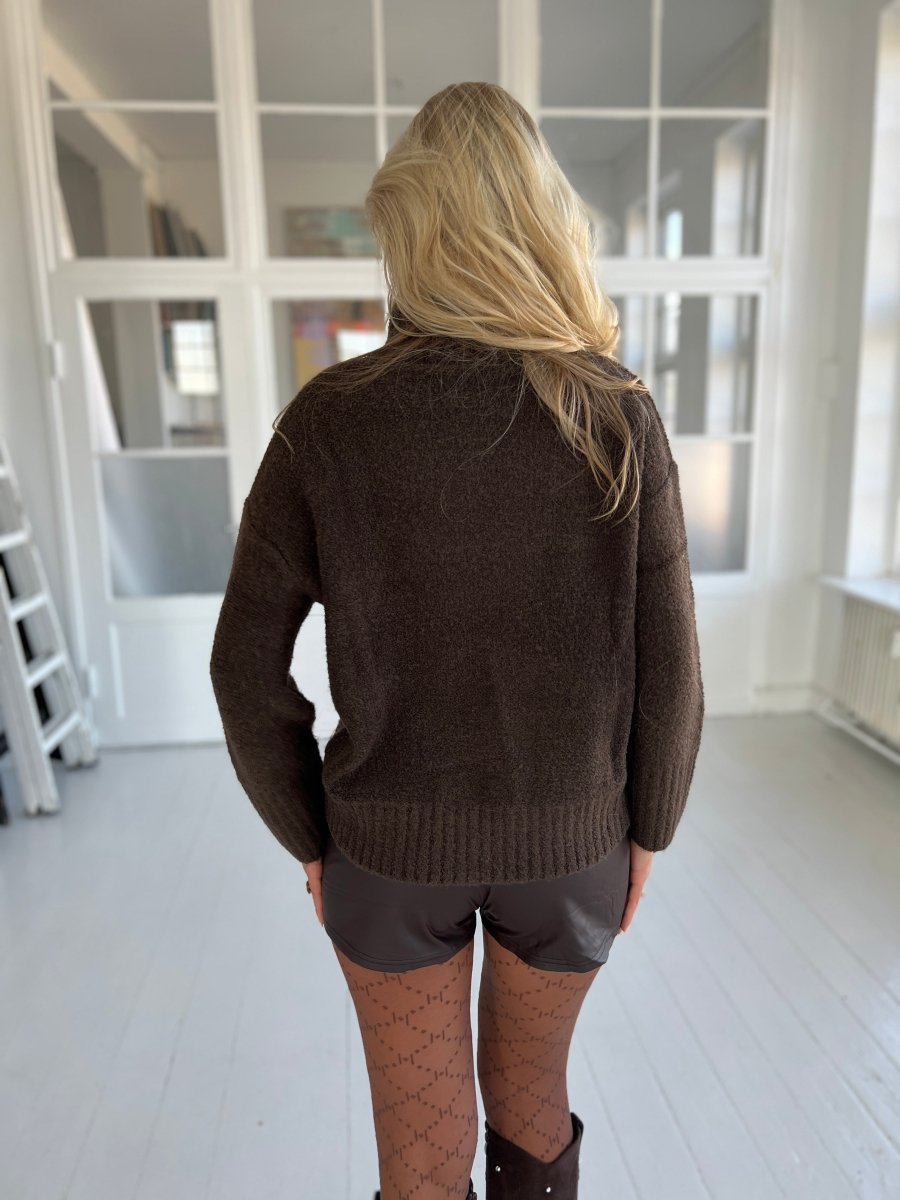Sisters Point hemma knit Mocha Brown - Aaberg DK