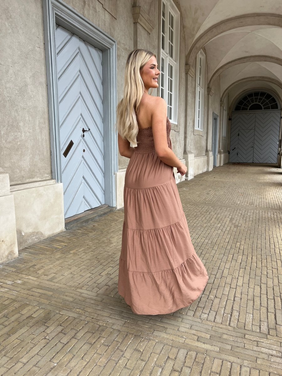 Syma caramel summer dress - Aaberg DK
